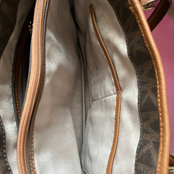 Michael Kors Jet Set MK Signature Brown Medium Top Zip Snap Pocket Tote - Picture 8 of 15